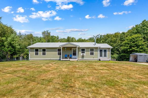 77 Pine Knoll DR, Farmington, NH 03835