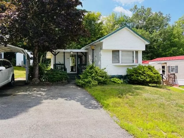 6 Knights CT, Raymond, NH 03077