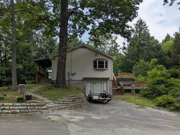 Charlestown, NH 03603,281 Connecticut Heights RD
