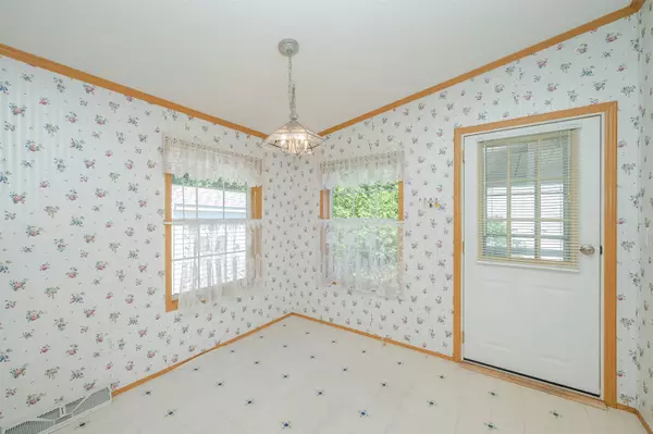 Rochester, NH 03867,19 Shiloh DR