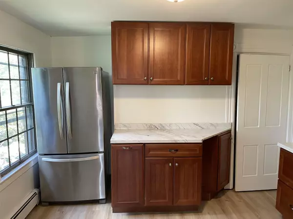 Rollinsford, NH 03869,69 South ST #1