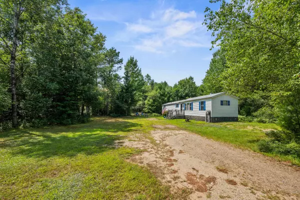 Madison, NH 03849,71 Forest Pines RD