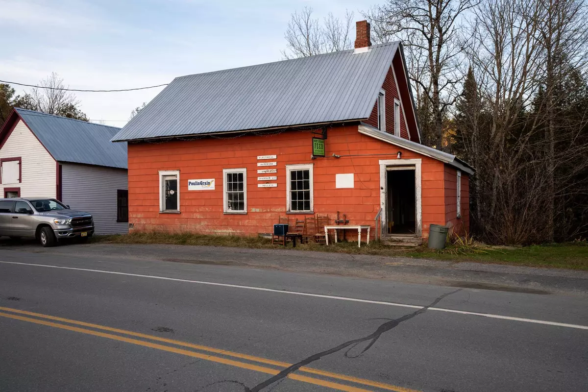 Burke, VT 05871,184 VT 5A