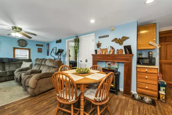 Rochester, NH 03867-2712,12 Plante ST