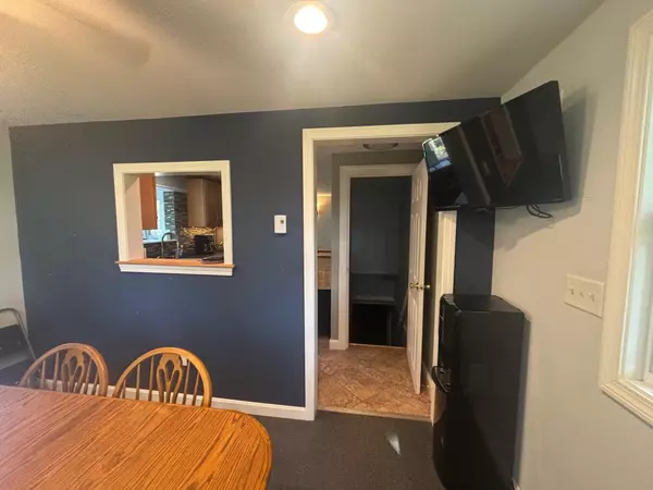 Meredith, NH 03253,77 Eaton AVE