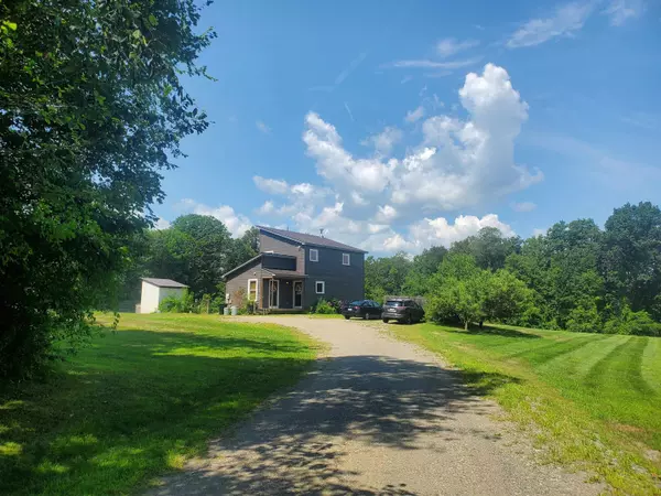 424 River RD, Westmoreland, NH 03467