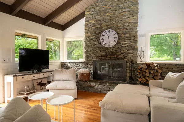 35 Glendon Hill RD, Winhall, VT 05340