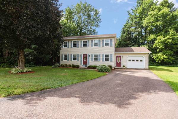 82 Shetland LN, Colchester, VT 05446