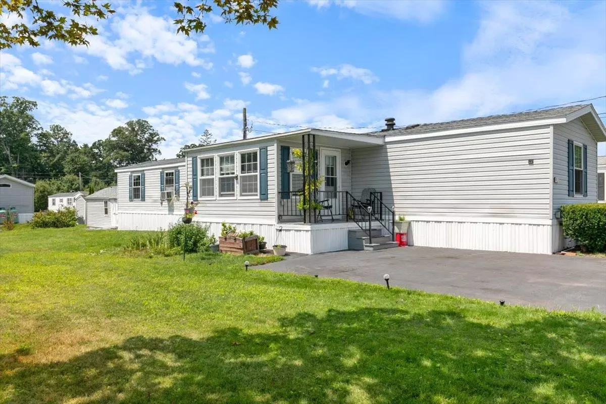 Salem, NH 03079,40 Hagop RD