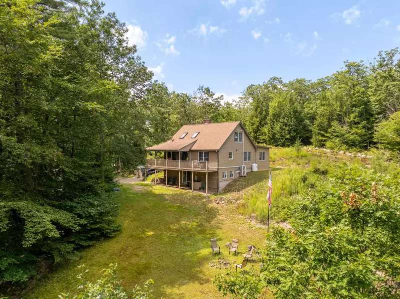 10 Rocky Top LN, Ashland, NH 03217