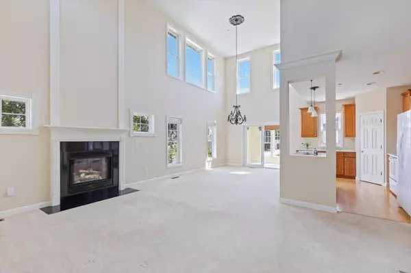 Peterborough, NH 03458,10 Eastridge DR
