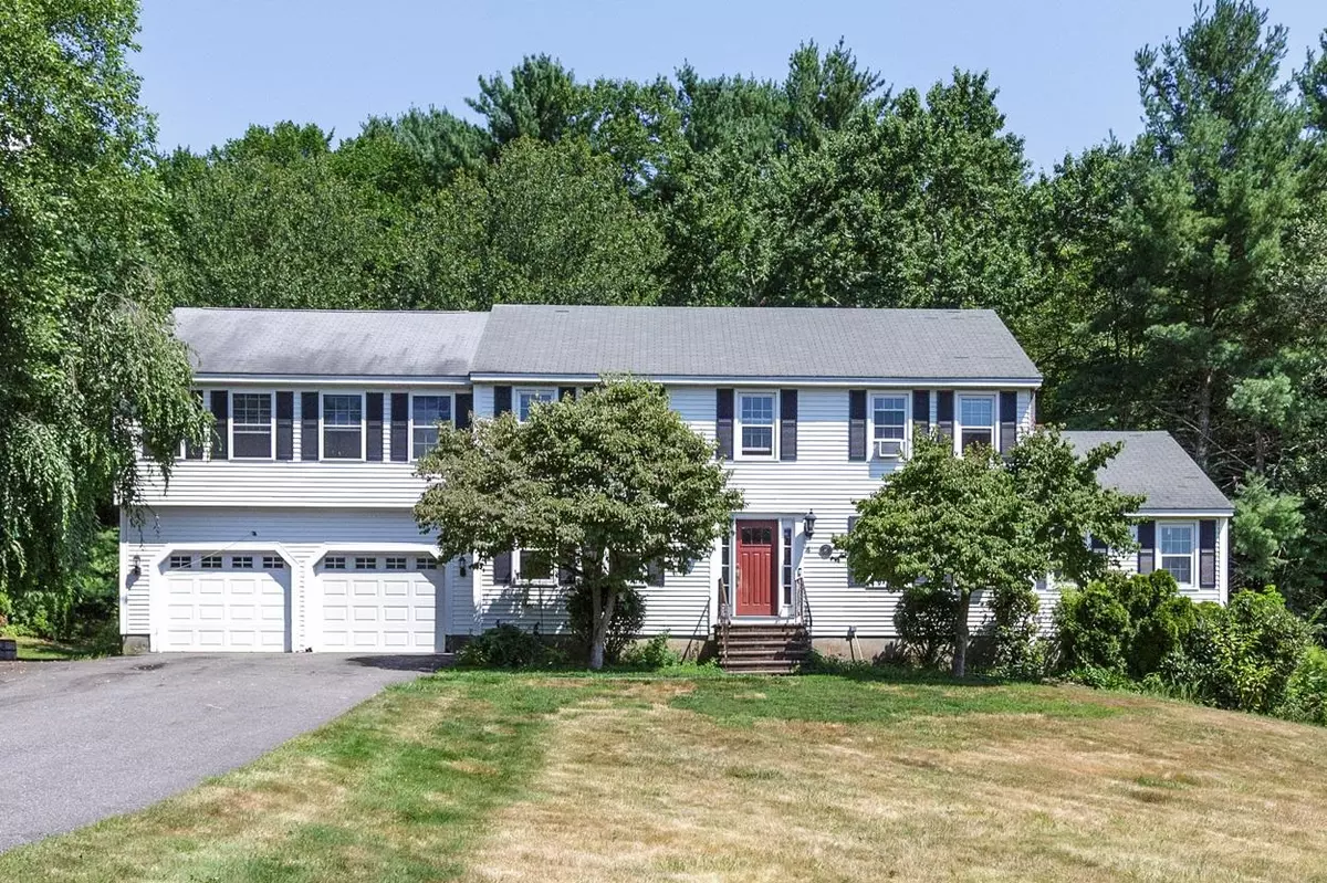 Londonderry, NH 03053,4 Elijah Hill LN