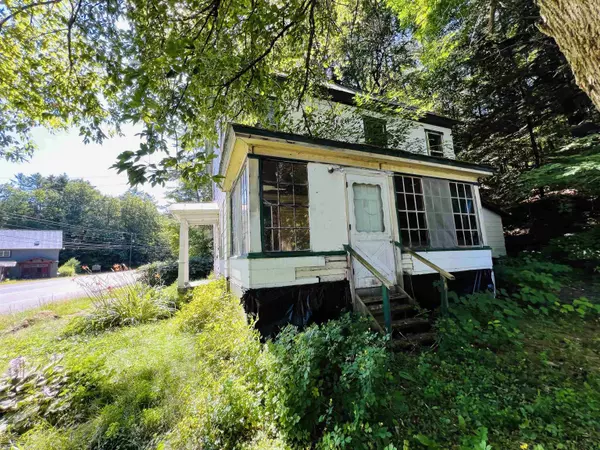 Newbury, VT 05051,3567 Route 302