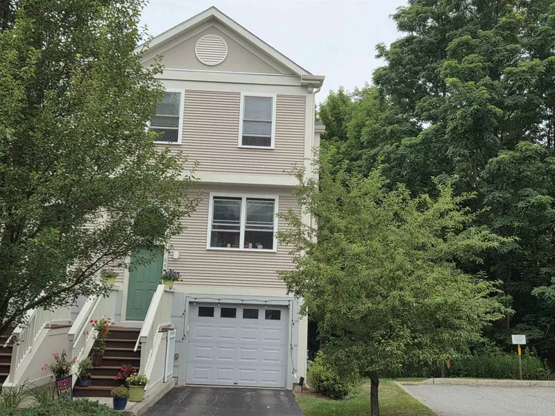 65 Finch CT, South Burlington, VT 05403