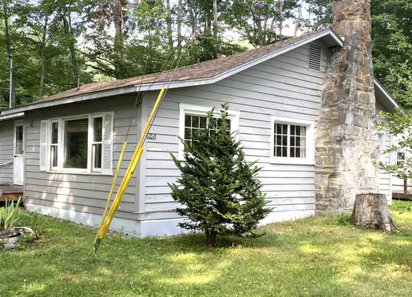 1945 Lake Dunmore RD, Salisbury, VT 05769