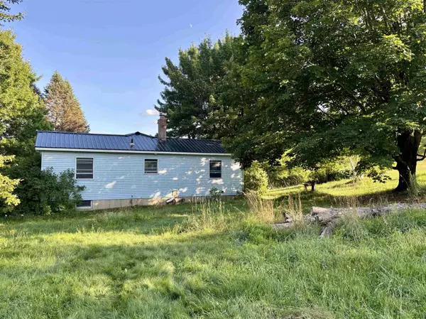 Barton, VT 05822,915 Maple Hill RD