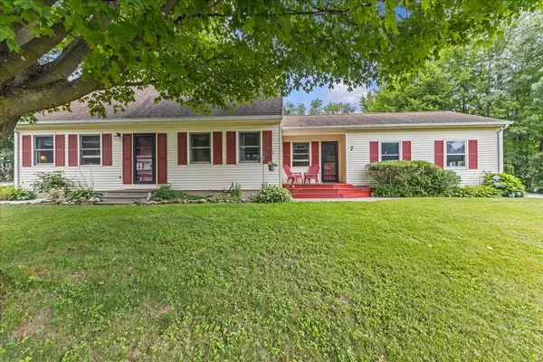 7 Beech ST, Essex Junction, VT 05452