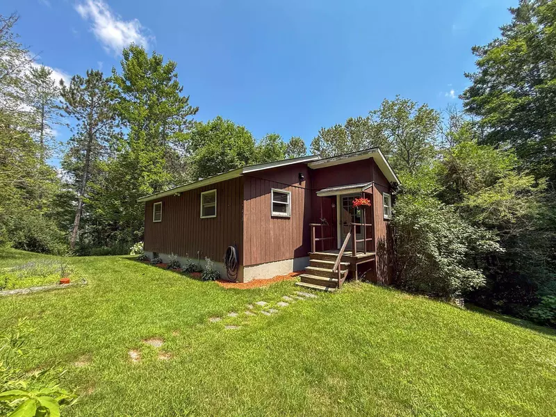 455 Fairground RD, Corinth, VT 05040