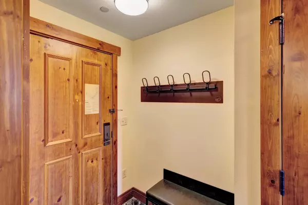 Stowe, VT 05672,7412 Mountain RD #323