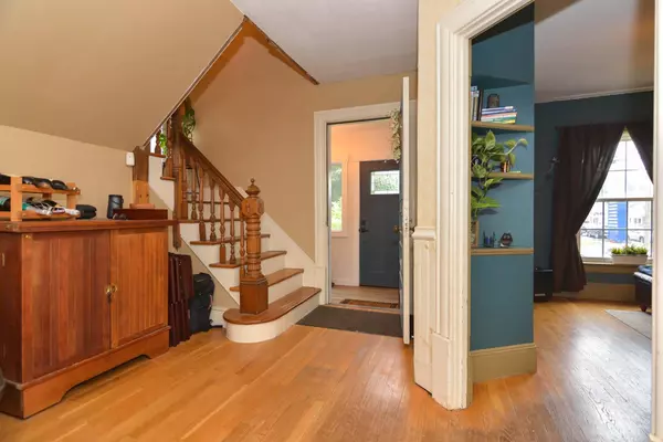 Manchester, NH 03109,304 Mammoth RD