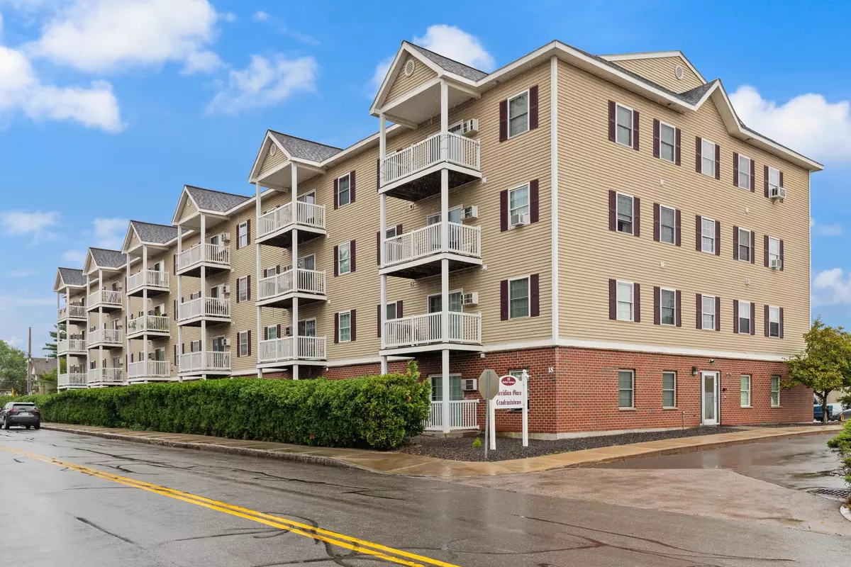 Nashua, NH 03060,18 Harbor AVE #103