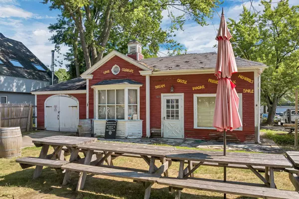 62 Main ST, Meredith, NH 03253