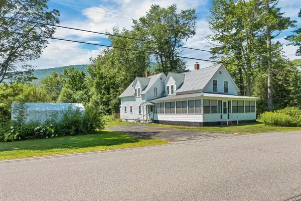 Tamworth, NH 03886,904 Whittier RD