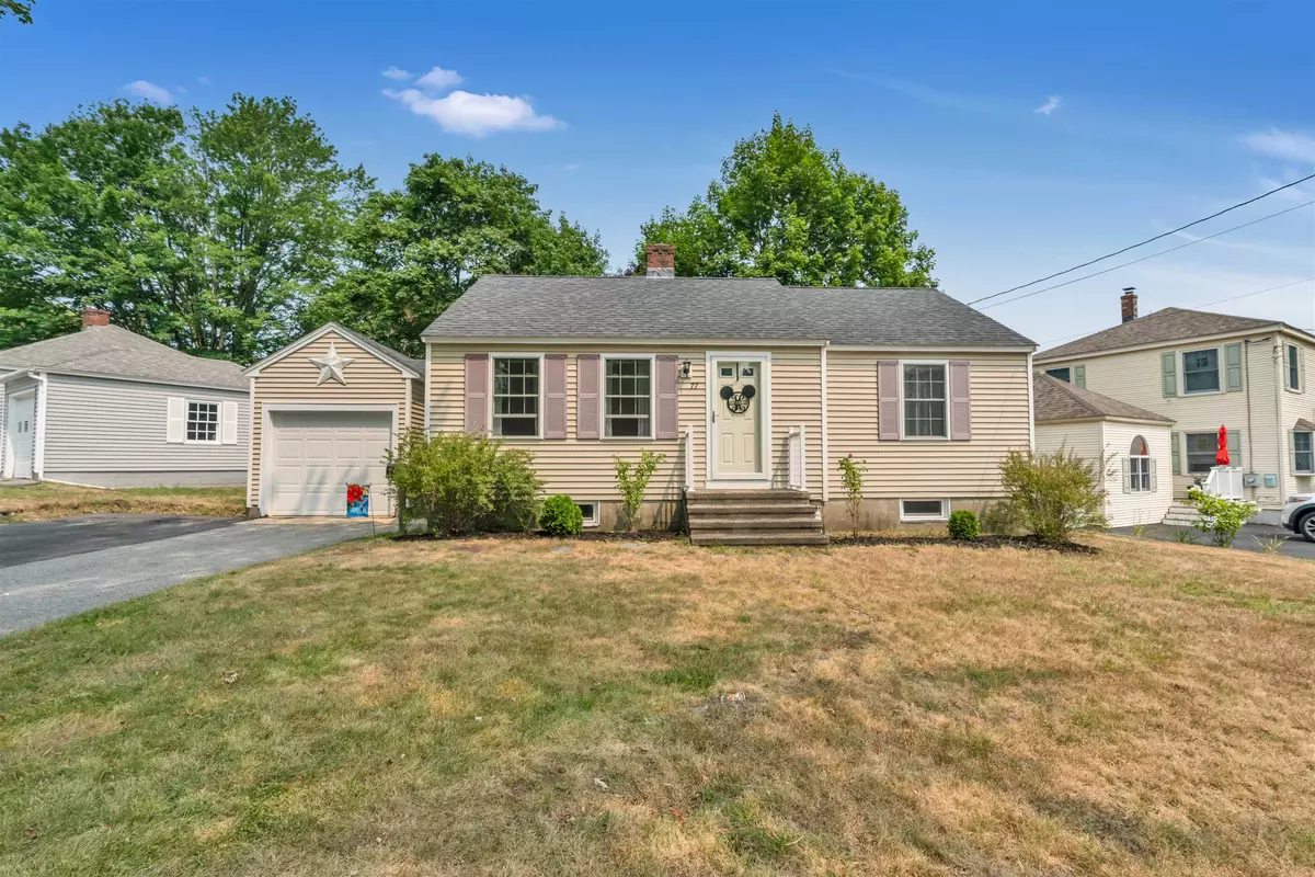 Portsmouth, NH 03801,77 Colonial DR