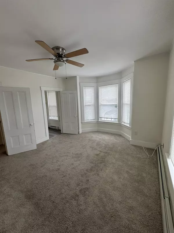 Dover, NH 03820,42A Forest ST
