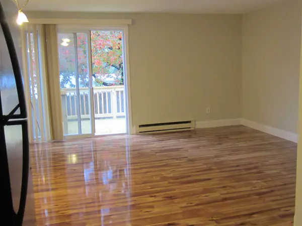 Manchester, NH 03104,901 Mammoth RD #6