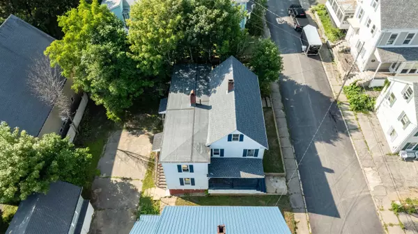 Somersworth, NH 03878,9 Silver ST