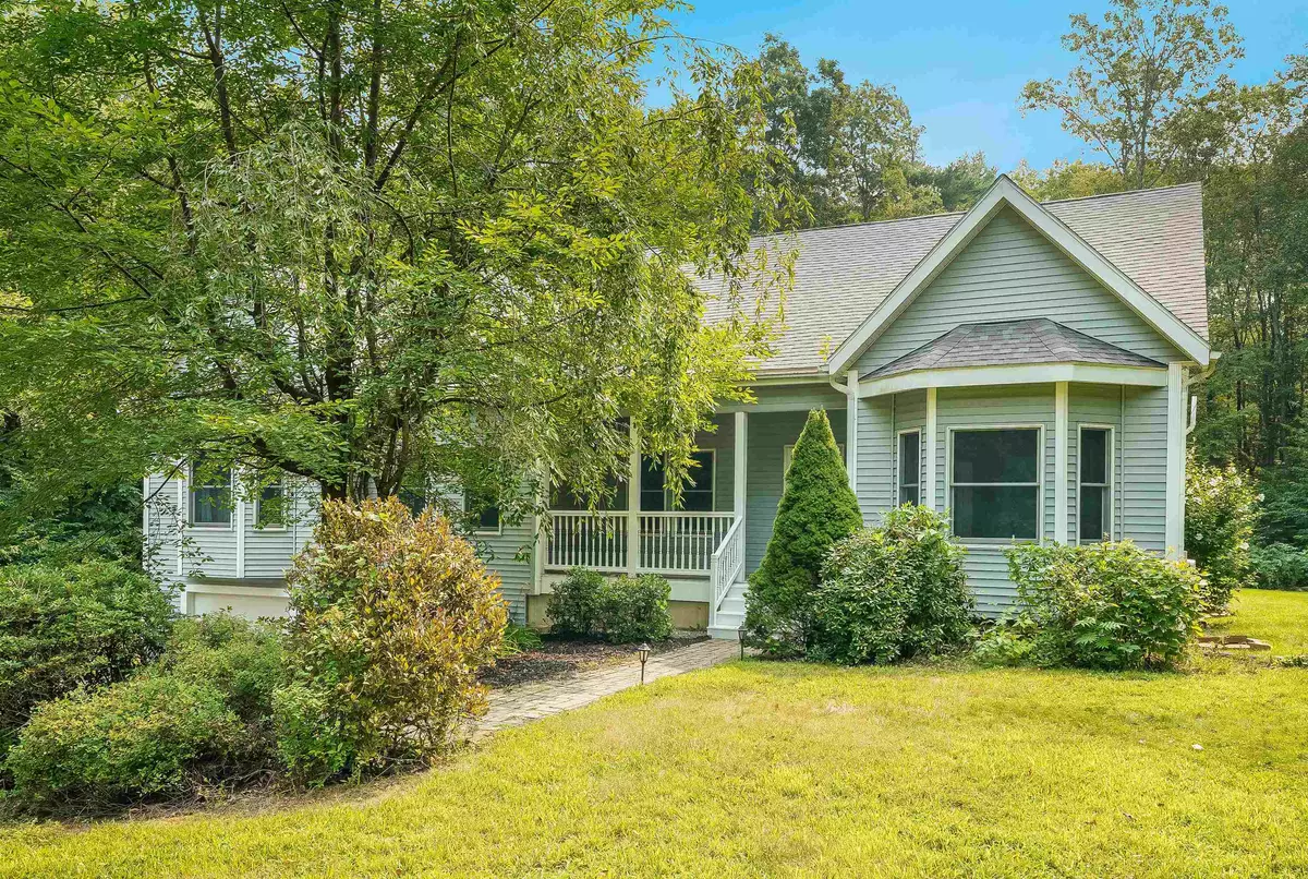 Brentwood, NH 03833,34 Peabody DR