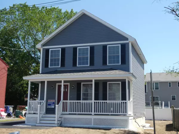 37 LONGWOOD AVE, Manchester, NH 03109