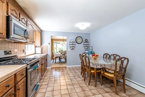 Nashua, NH 03064,10 Todd RD
