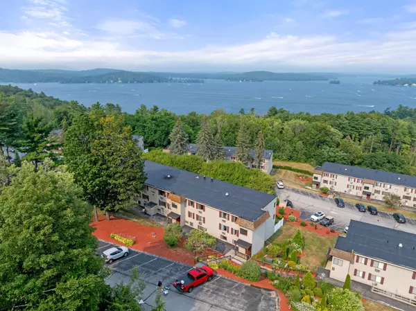 160 Treetop CIR #34, Laconia, NH 03247