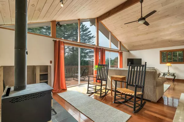 Holderness, NH 03245,22 Prospect Ridge RD