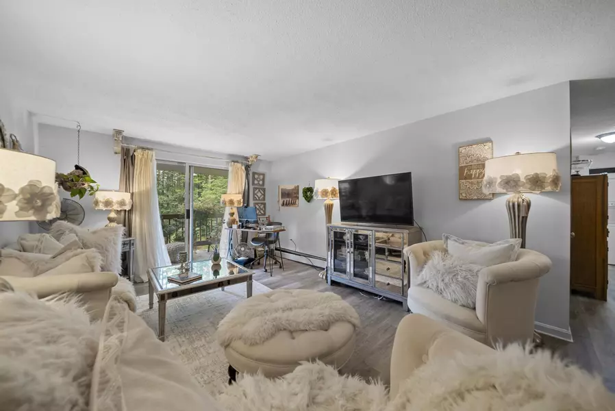 37 Alice DR #105, Concord, NH 03303