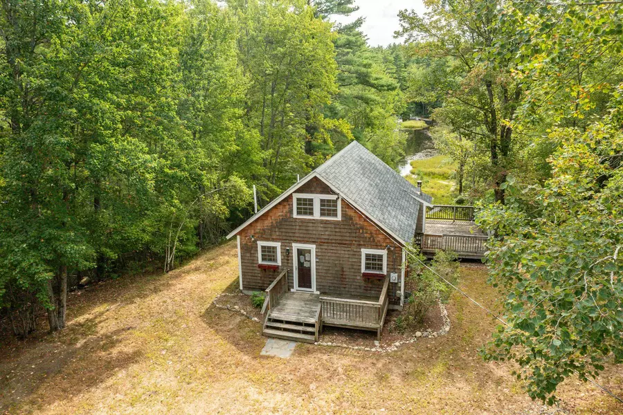 51 Mill Pond RD, Wakefield, NH 03830