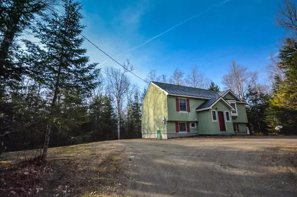 48 Landing LN, Wilmington, VT 05363