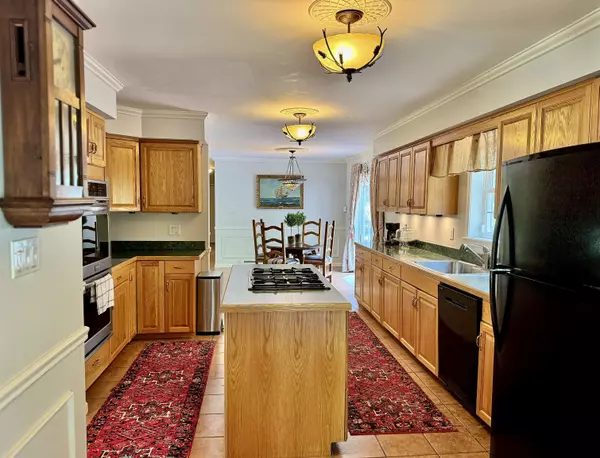 Arlington, VT 05250,475 Sunrise LN