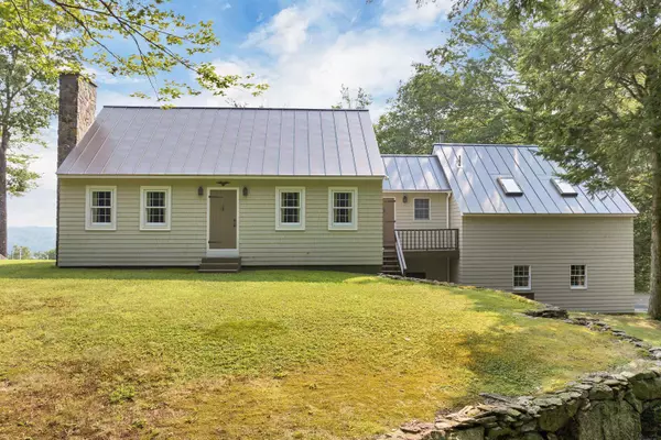 64 Eagle Ledge RD, Meredith, NH 03253