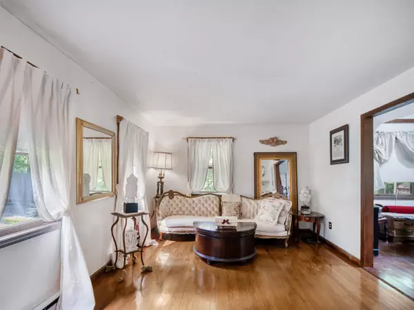 Hubbardton, VT 05732,292 Ledgemere PT