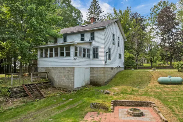 Weare, NH 03281,96 Bart Clough RD
