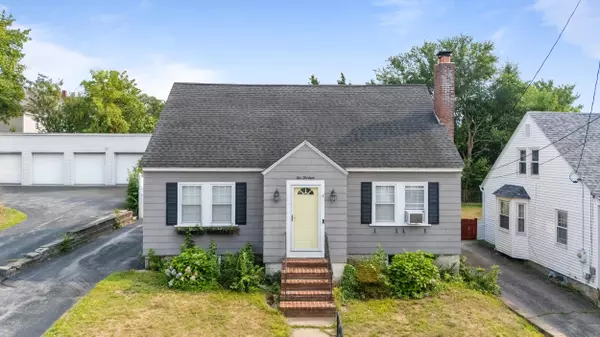 613 Lake AVE, Manchester, NH 03103