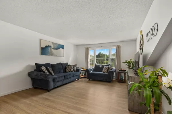 Portsmouth, NH 03801,310 Springbrook CIR