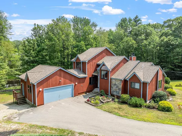 10 Blue Hills DR, Rochester, NH 03839