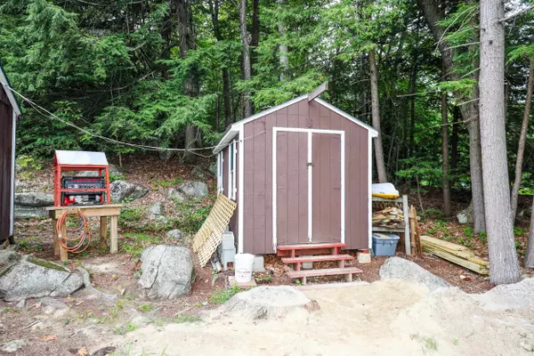 Francestown, NH 03043,1115 Pleasant Pond RD