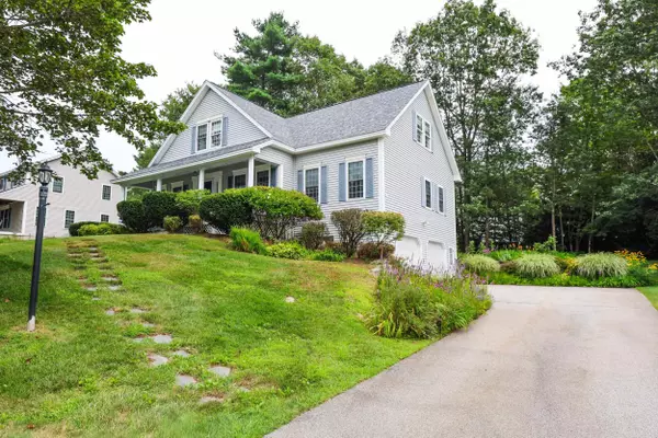 Bedford, NH 03110,11 Mountain RD