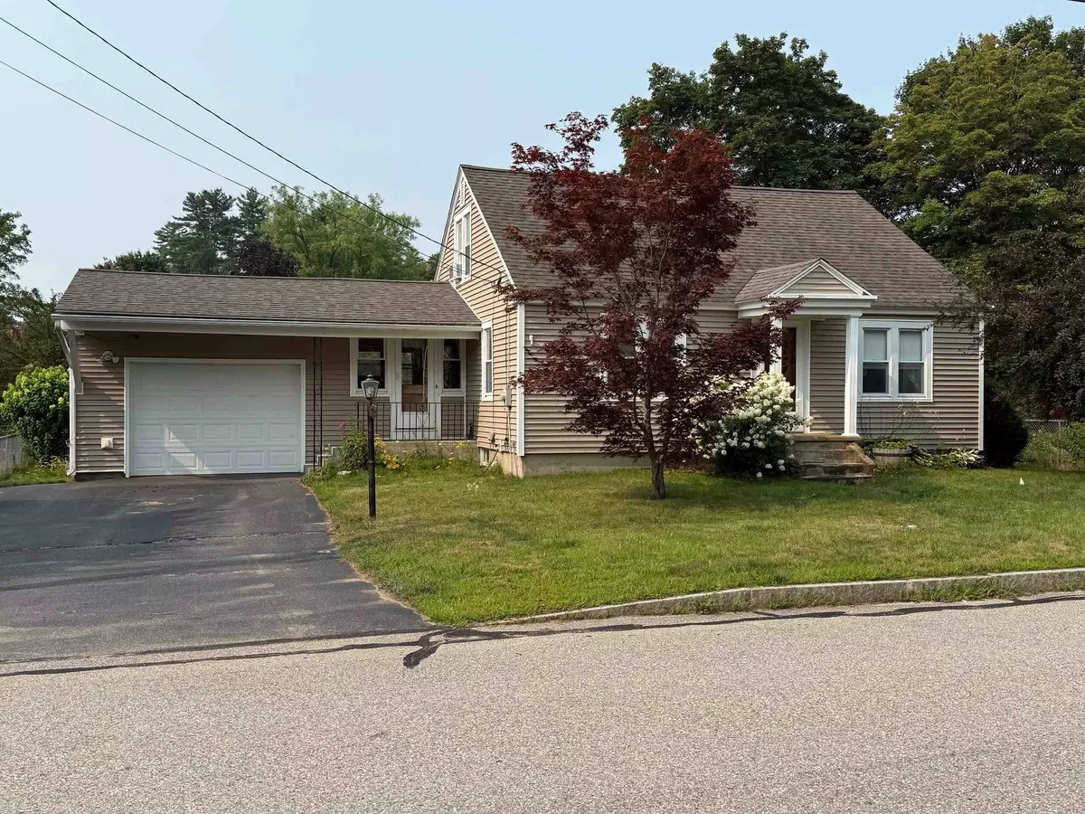Rochester, NH 03868,18 Grove ST