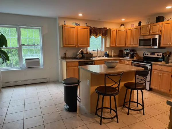 Essex, VT 05452,28 Partridge DR